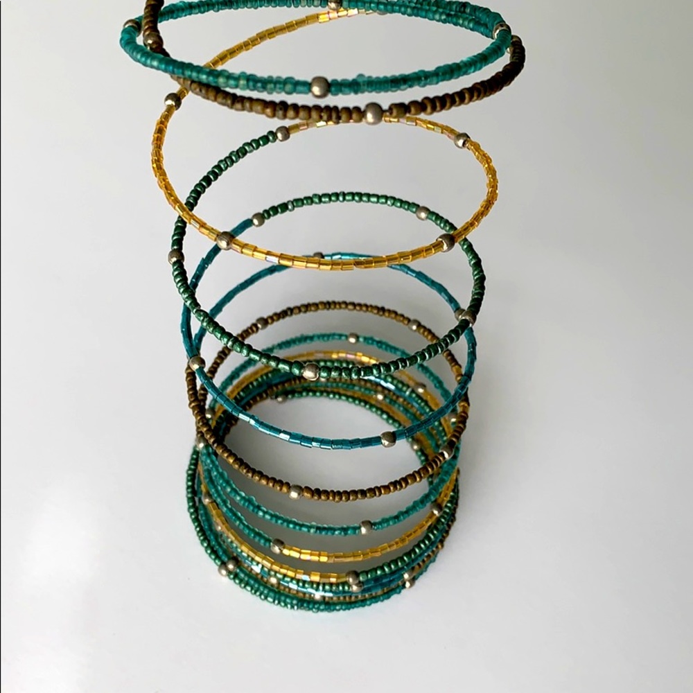 Infinity bangle bracelet - Picture 4 of 6